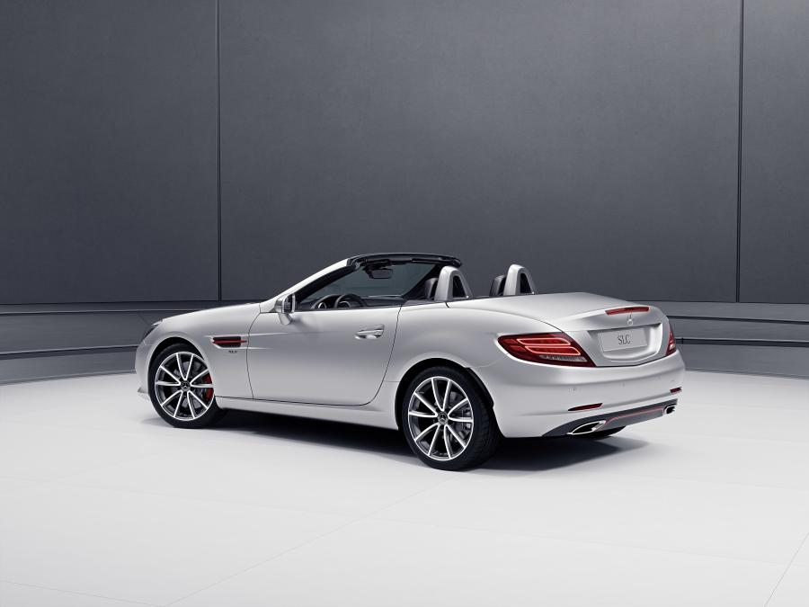  Mercedes-Benz SLC-Class RedArt Edition 2017 года  (фото 2 из 6)